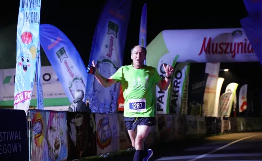 Ostatnie piątkowe zmagania na Festiwalu Biegowym. Ruszył Bieg Nocny na 7 km - 62